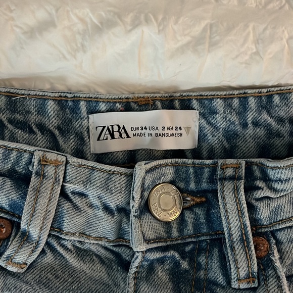 ZARA HIGH RISE SHORTS - Picture 2 of 2